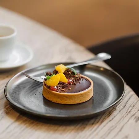 B2 4* チューリッヒ