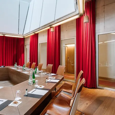 B2 Boutique Hotel 4*