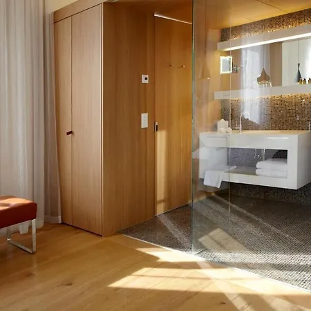 B2 Boutique Hotel 4*